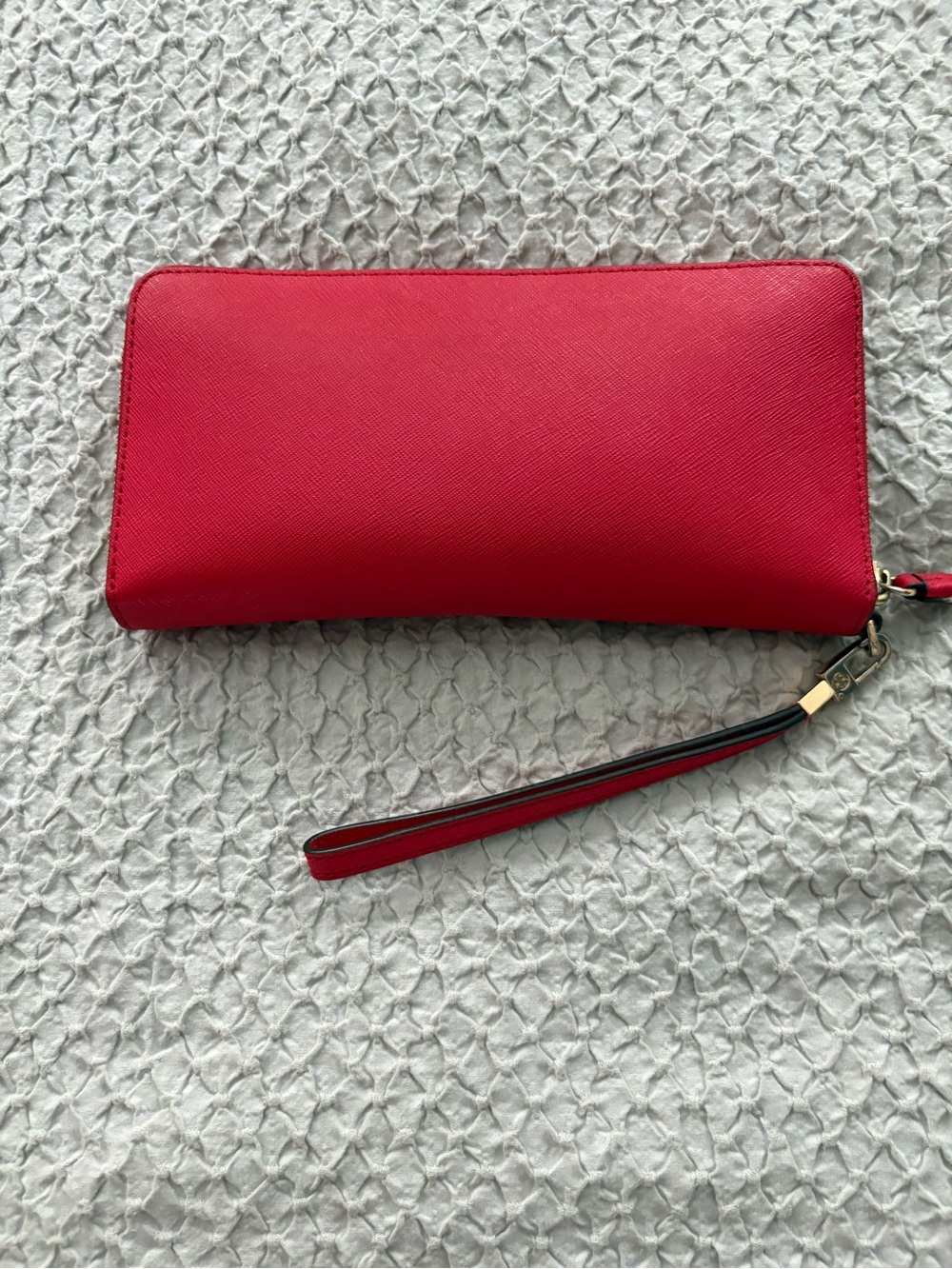 Tory Burch Bright Red Zip-Around Continental Wallet with Gold Logo - Picture 2 of 5